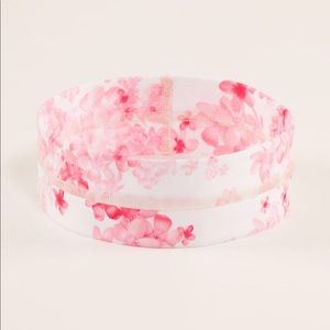 Lululemon Fly Away Tamer Floral Headband